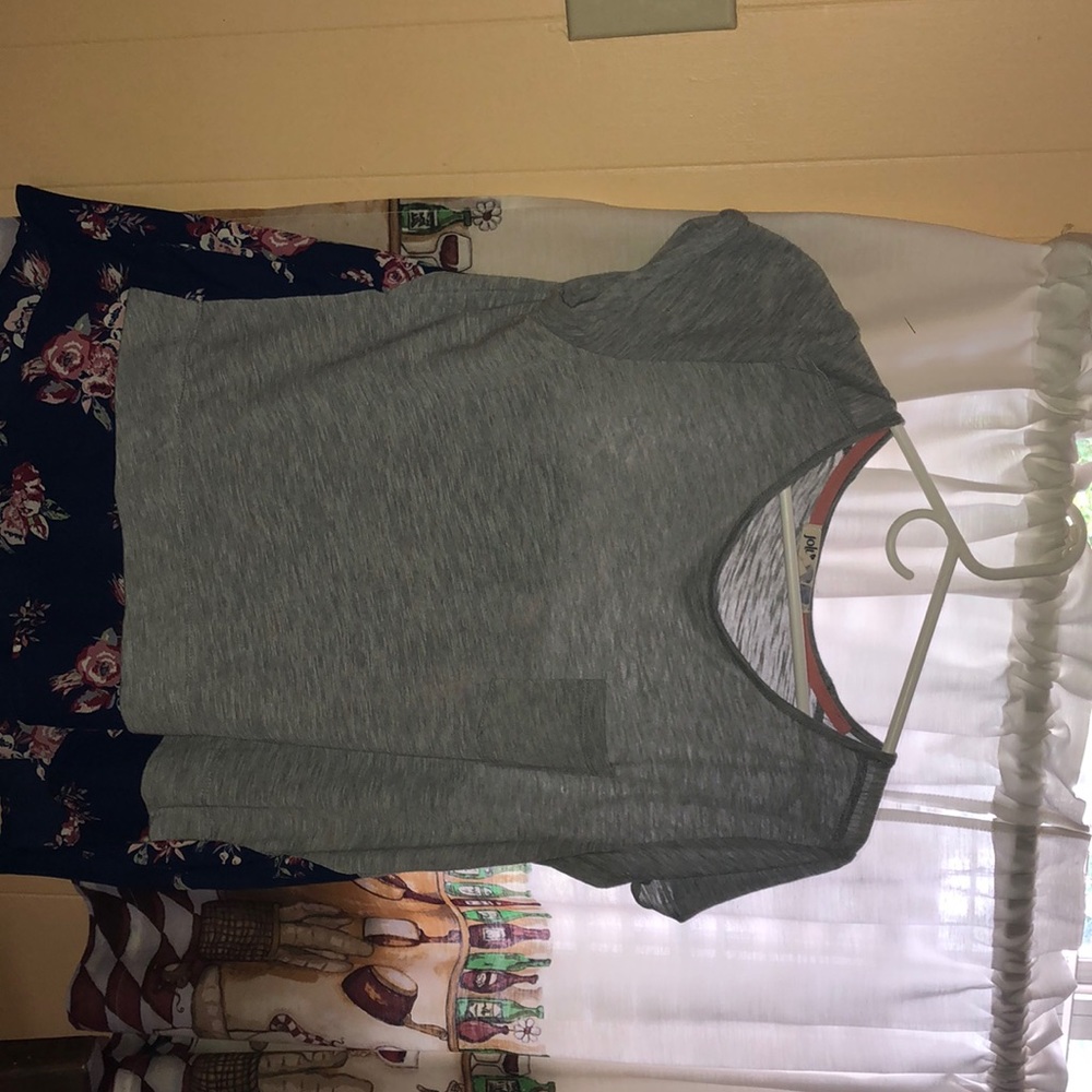 grey shit with flowers